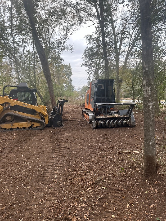 Dump Trucks & Haul-Off Equipment
